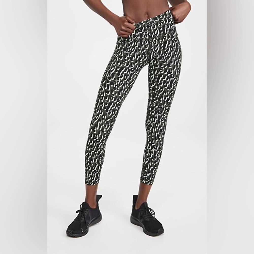 Sweaty Betty Power Workout 7/8 Leggings Cheetah Print Size Large